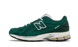 1906R Green Suede Metallic Silver