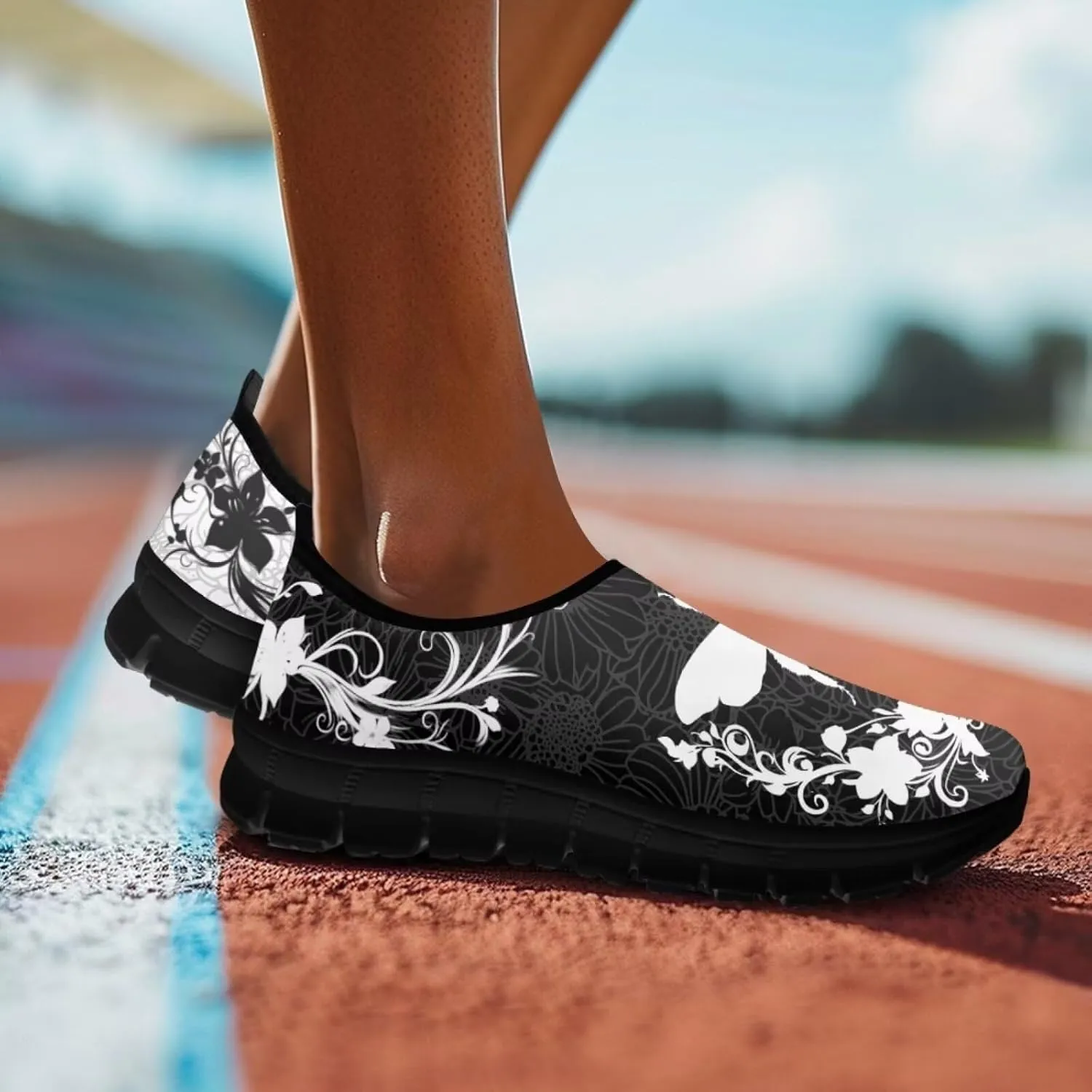 Casual Slip On Walking Shoes for Women Lady Breathbale Mesh Sport Shoes Light Weight Road Running Shoes Comfort Footwear for Travel