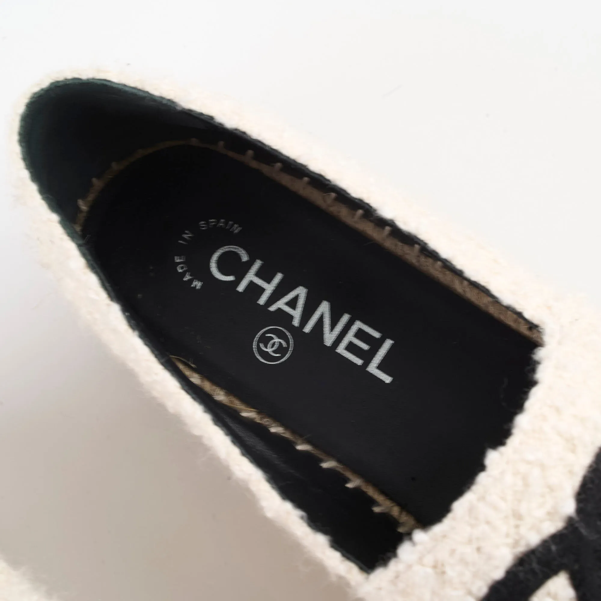 Chanel Espadrilles White/Black Size 40
