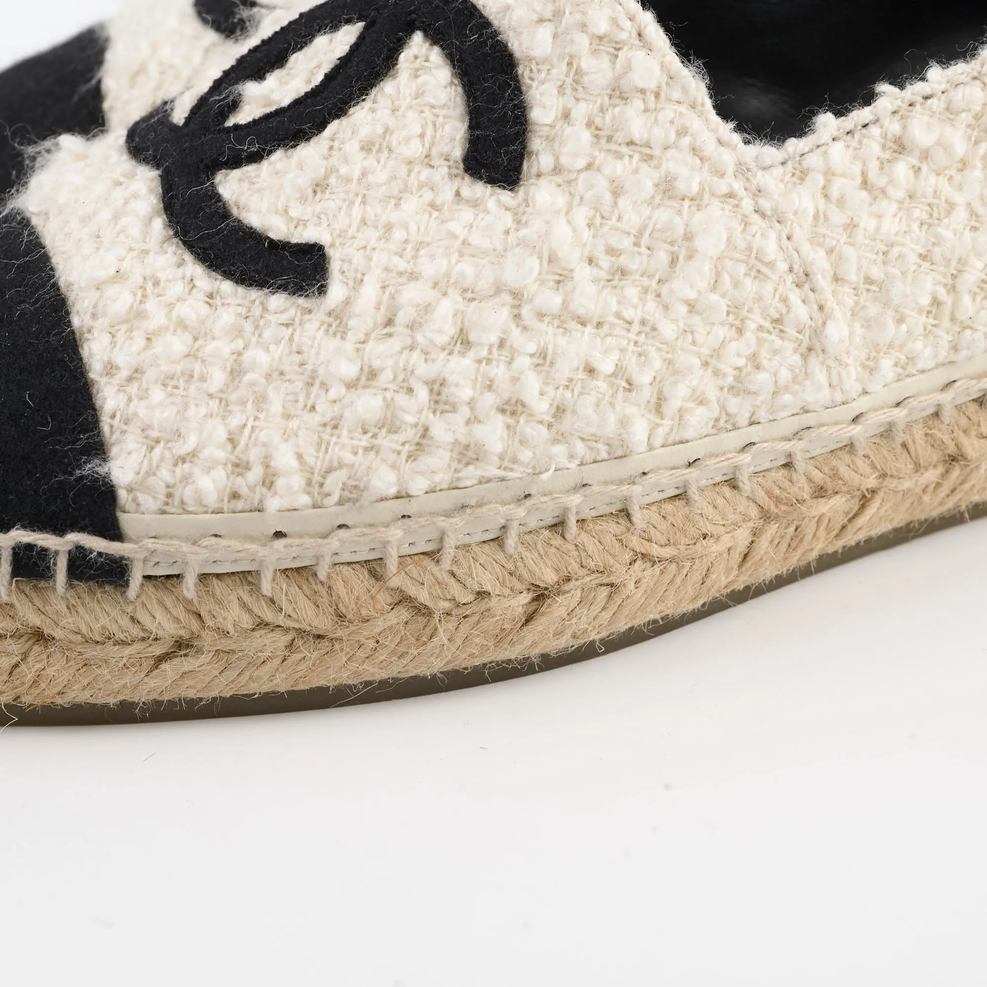Chanel Espadrilles White/Black Size 40