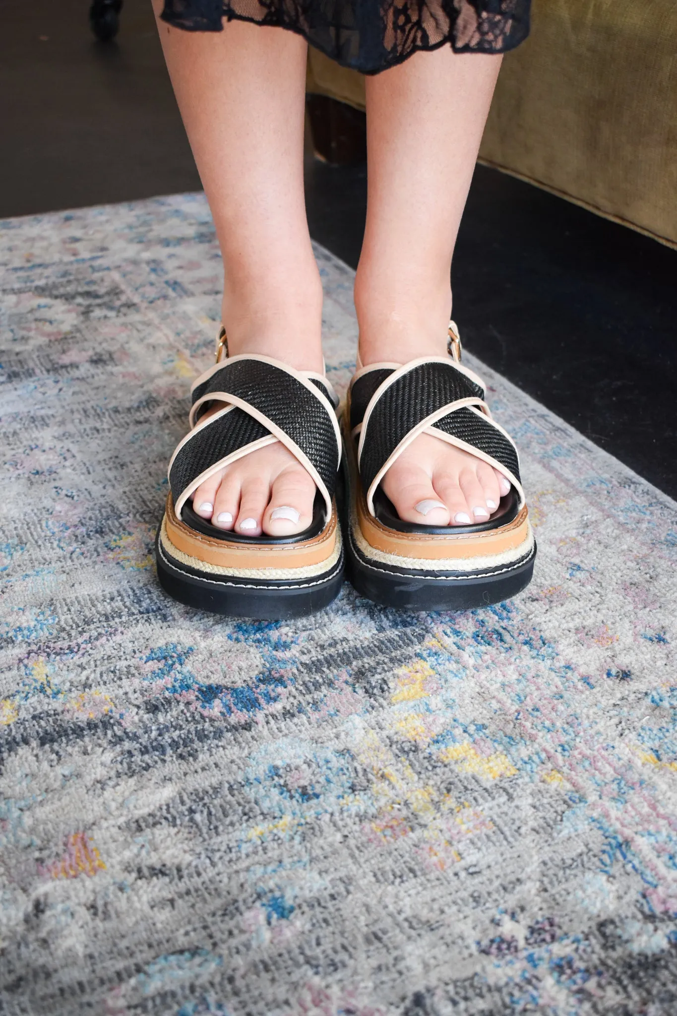 Coastal Crossover Platform Sandals- Black