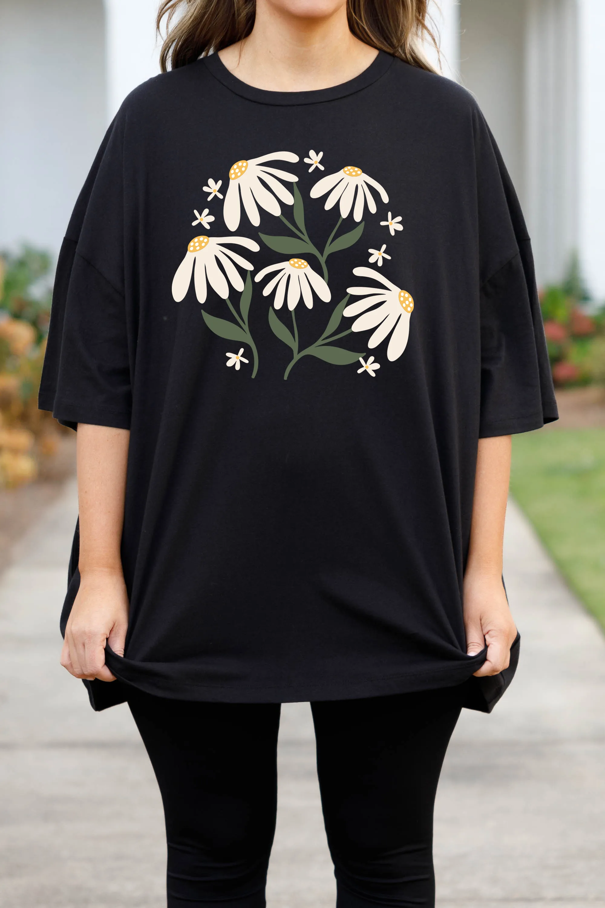 Daisy Picking Boyfriend Tee, Black