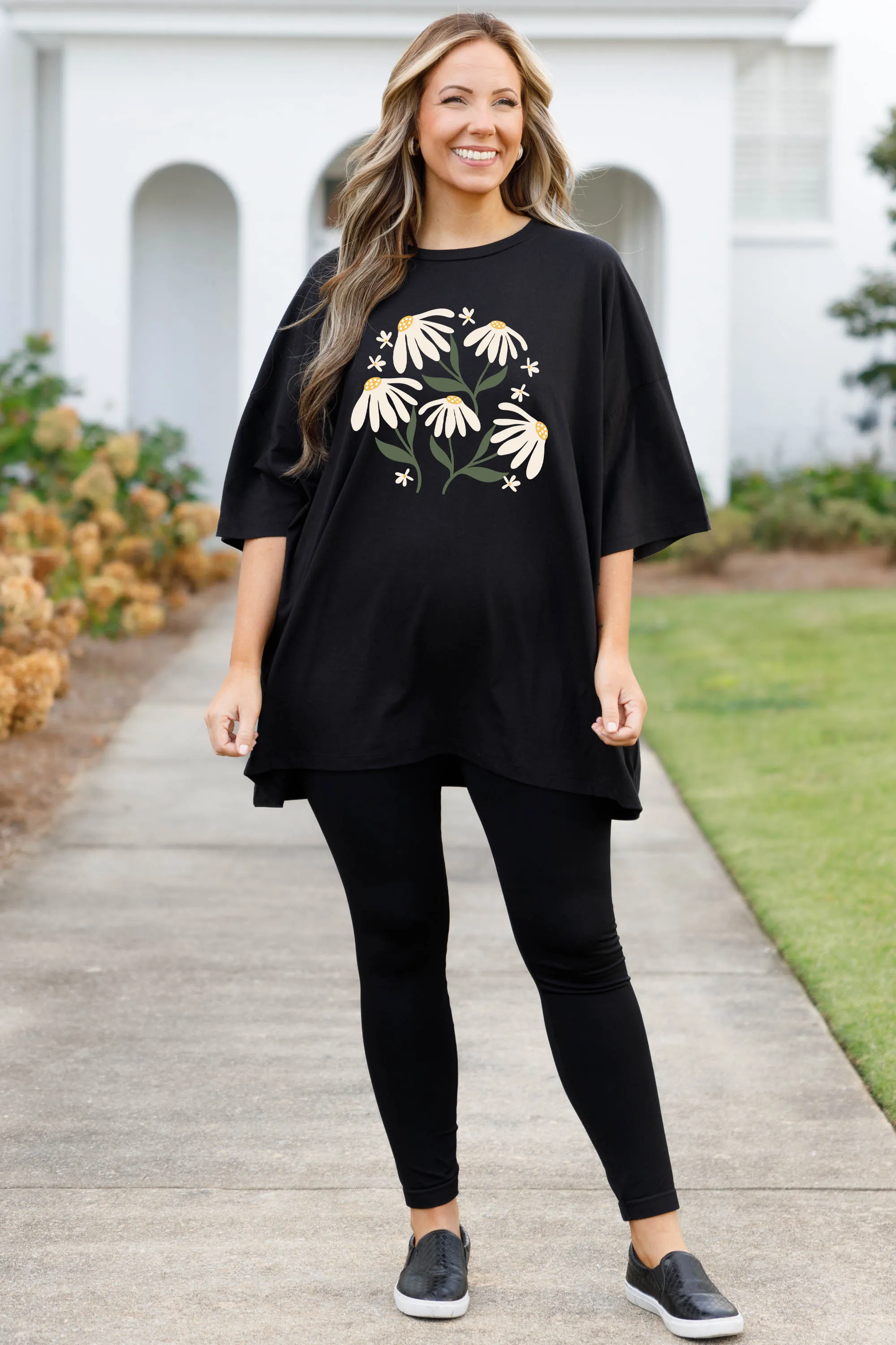 Daisy Picking Boyfriend Tee, Black