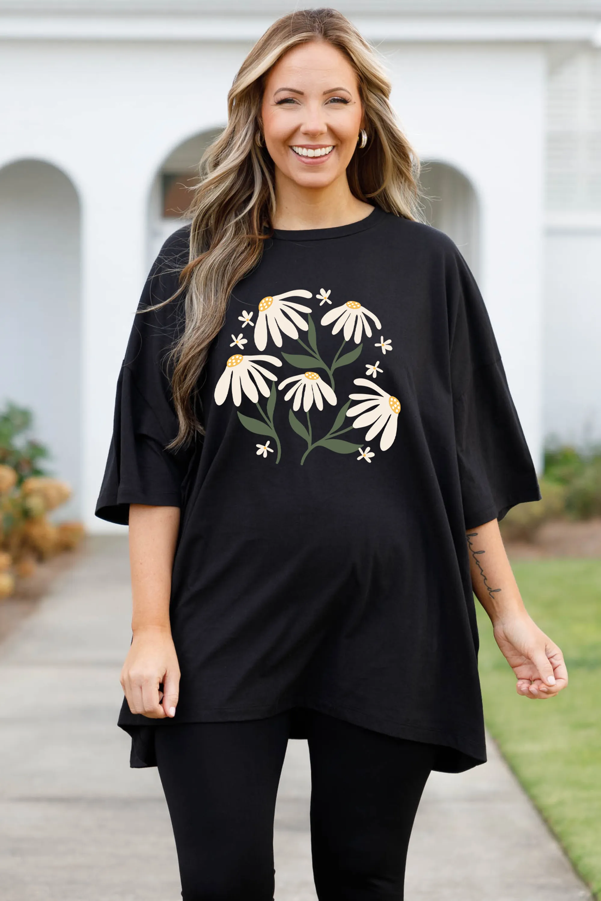 Daisy Picking Boyfriend Tee, Black