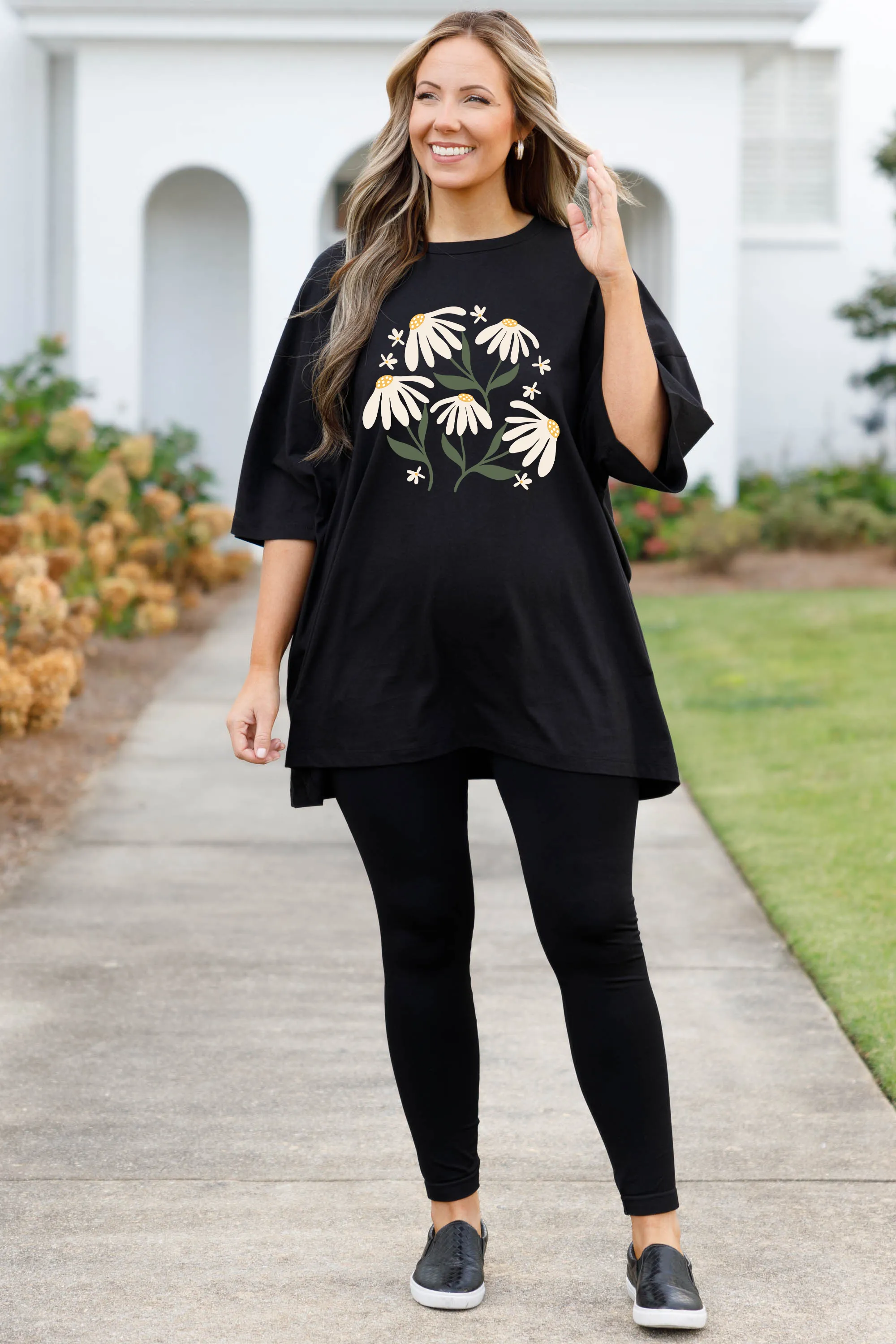 Daisy Picking Boyfriend Tee, Black