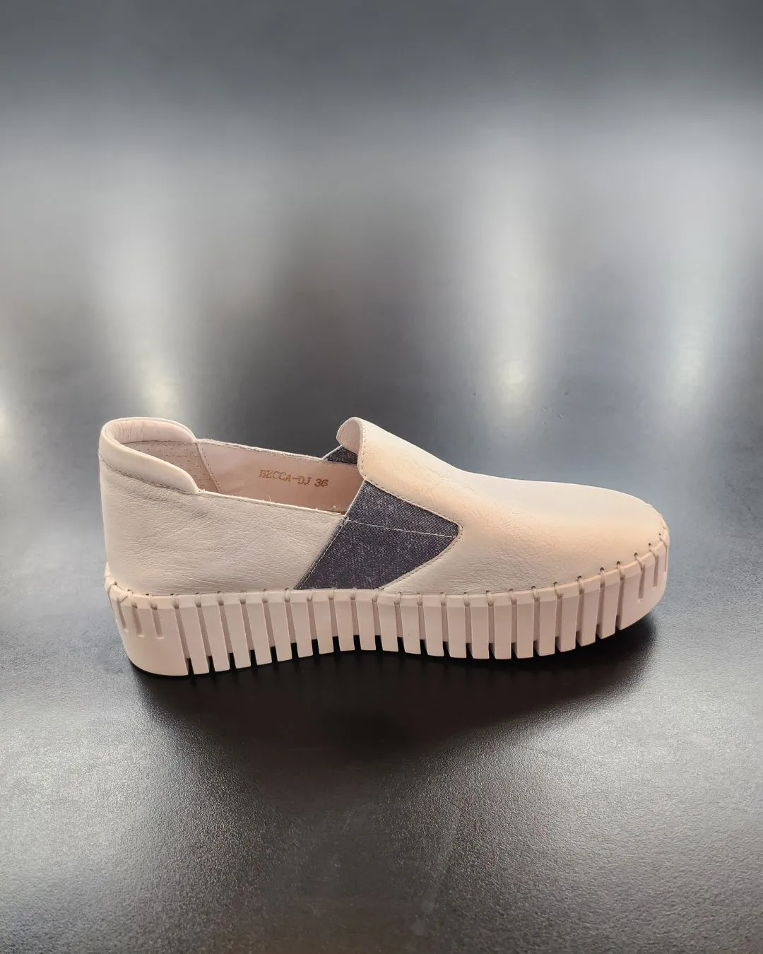 Django & juliette Becca Leather Sneaker - White/Denim