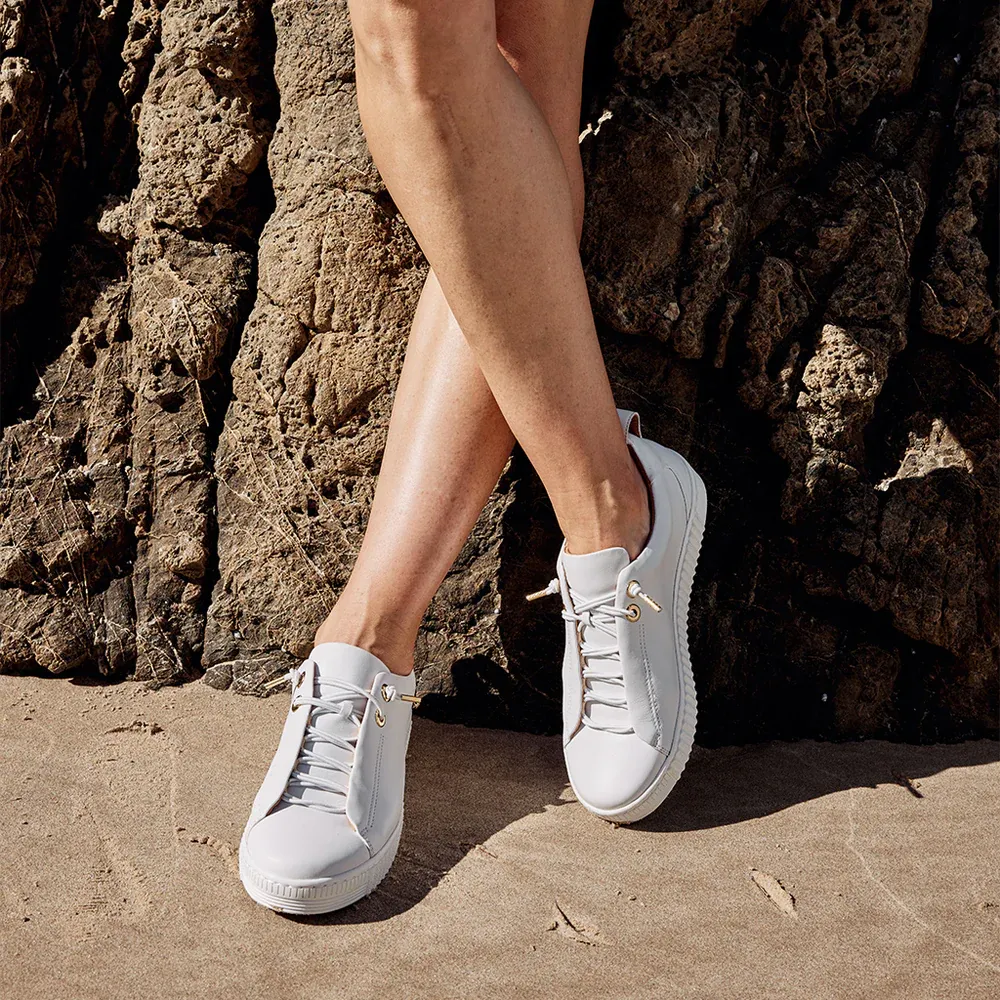 EOS Jool White Leather Sneaker