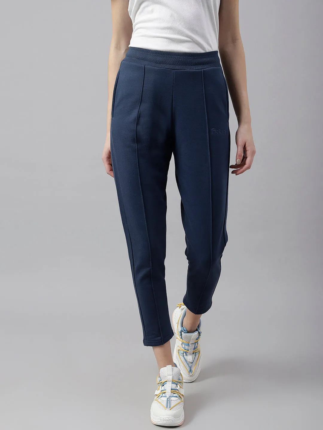 Fitkin Women Blue Straight Fit Fleece Pants
