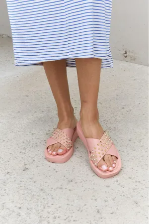 Forever Link Open Toe Studded Blush Cross Strap Sandals