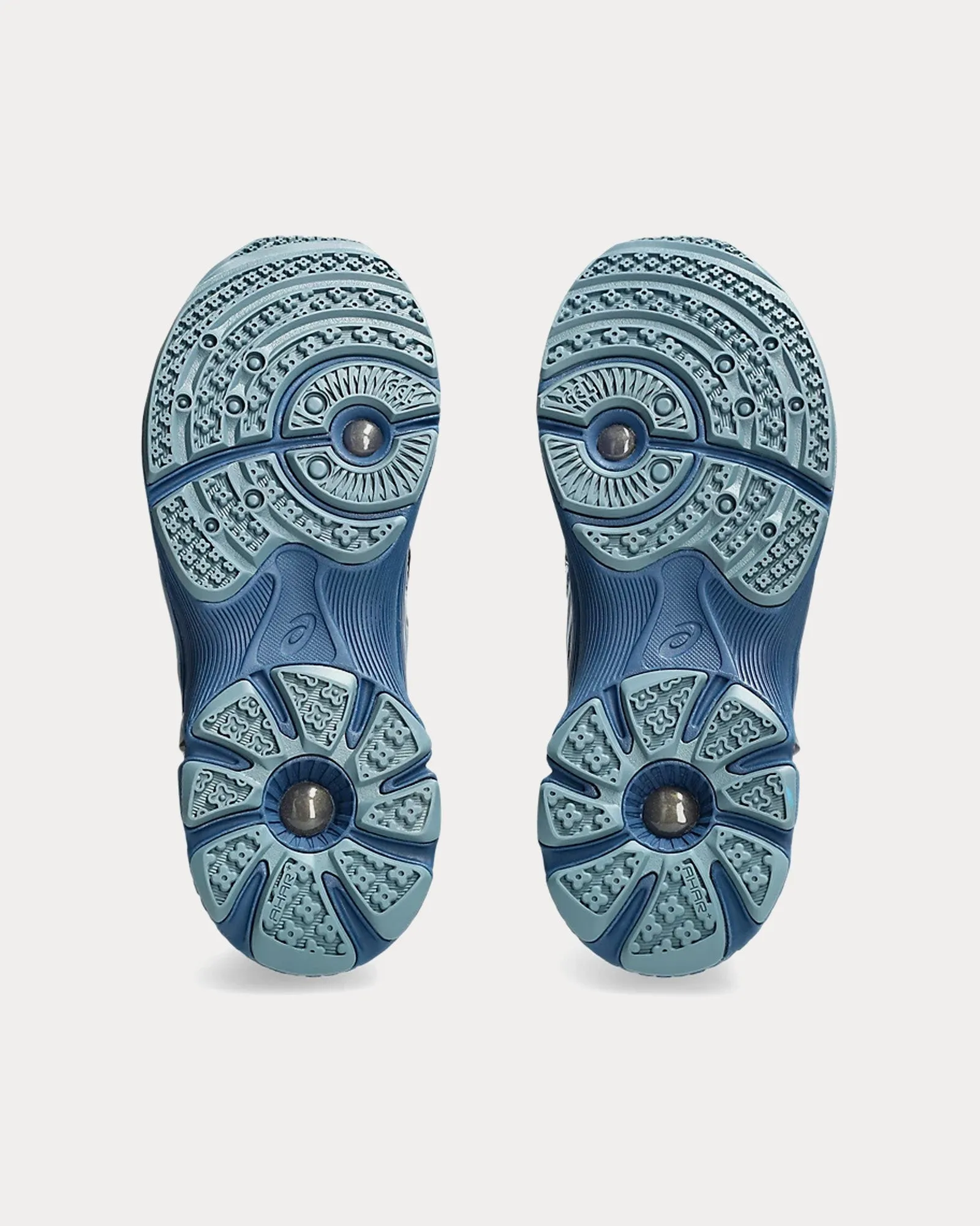 Gel-Flammae Blue / Ironclad Low Top Sneakers