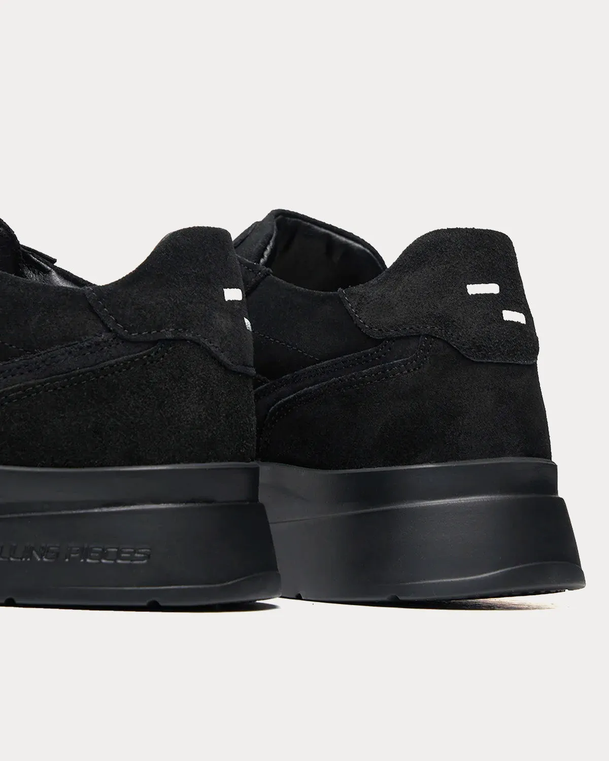 Jet Runner All Black Low Top Sneakers