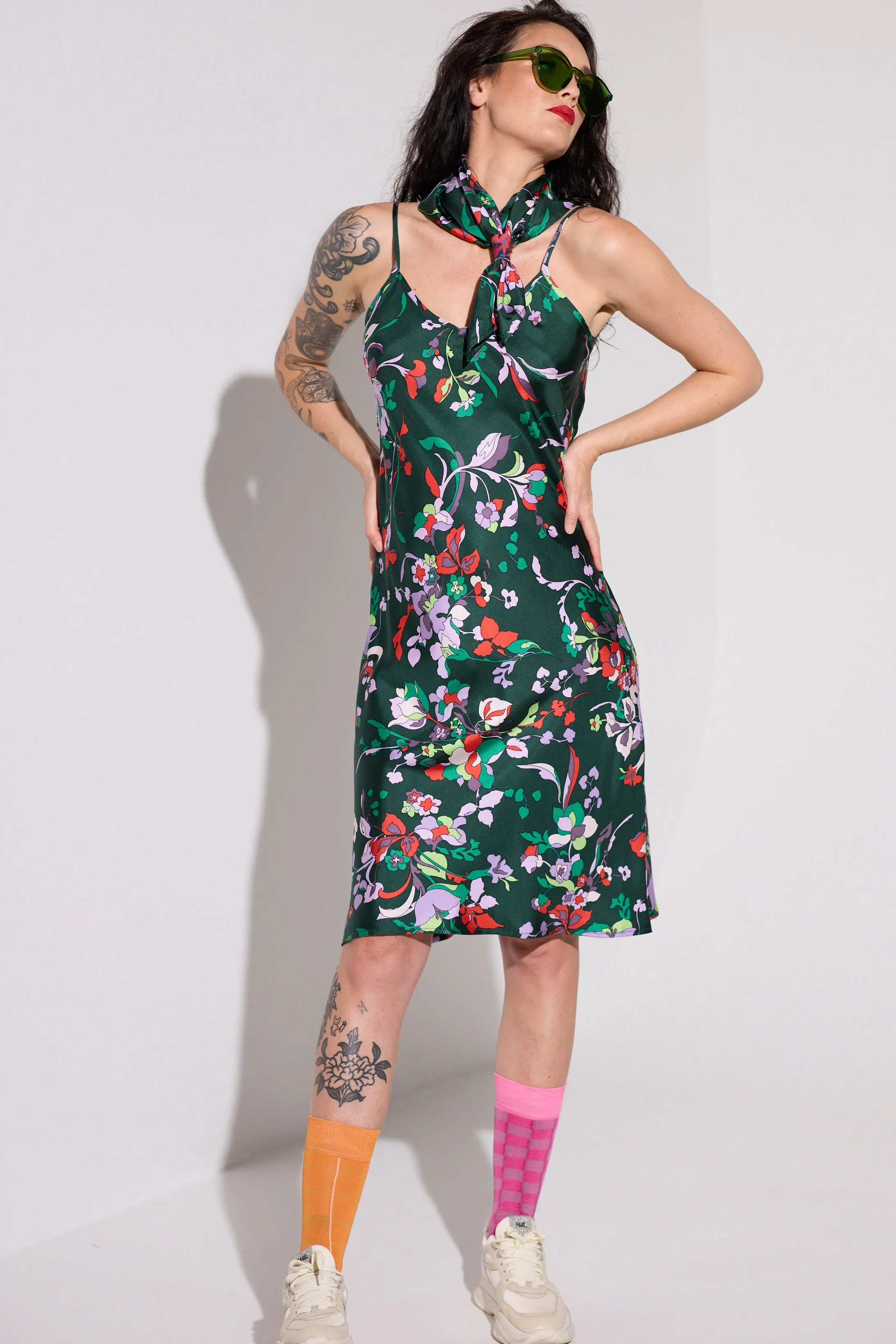 WORLD 5070A R&R Dress